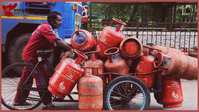 LPG New Rates Released Today : LPG सिलेंडर के नए दाम आज जारी हो गए हैं...तुरंत चेक करें नए दाम