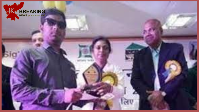 Success Story : Arun of Ranchi, who is illuminating hundreds of lives, works in Railways