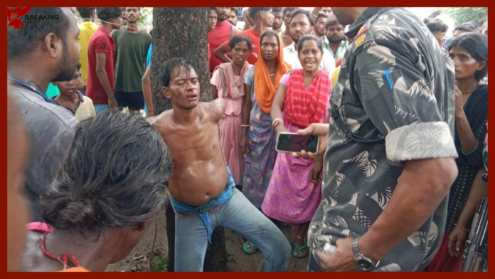 Jharkhand Breaking News! The young man was tied to a tree and beaten till he was half dead, it took four hours for the administration to get rid of the angry mob.