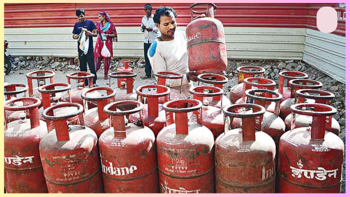 LPG gas cylinder became cheaper before the budget, this will be the new price in Delhi, Jaipur, Mumbai