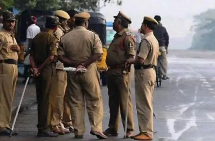 Jharkhand News! Bombing in this famous hotel of Dhanbad, police suspects this gang