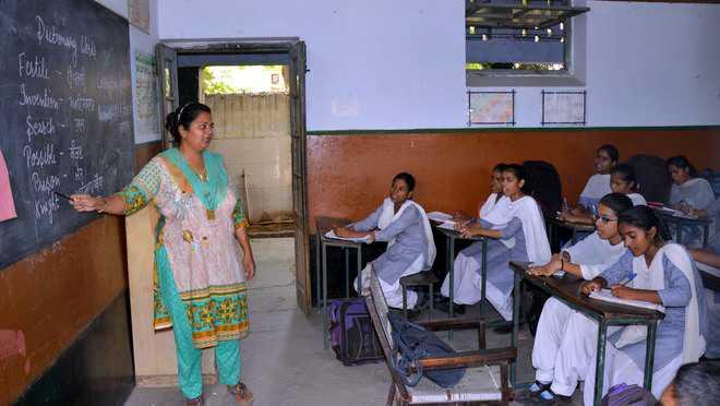 Jharkhand Breaking News! There will be a break on teacher recruitment in Jharkhand, due to this the exam will be postponed Jharkhand Breaking News! There will be a break on teacher recruitment in Jharkhand, due to this the exam will be postponed
