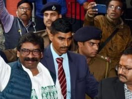 Hemant Soren: New twist in Hemant Soren's case! Two people were found on the 8.5 acres of land for which the arrest was made.