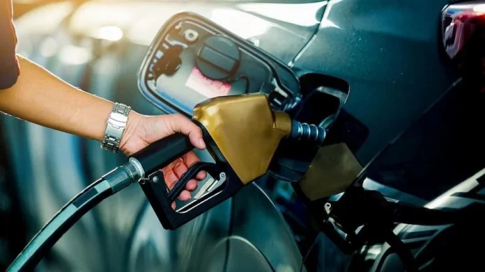 Petrol Diesel Prices: Oil has become cheaper from desert to plains, check the latest rate of petrol