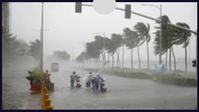 Heavy Rain Alert: Warning- A big Dust Storm Alert has also been issued along with heavy rain today