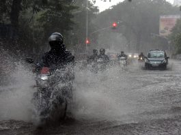 Jharkhand Weather Today: Ranchi, Khunti... Heavy rains in these districts of Jharkhand, Kachcha houses filled up in Kanke, IMD alert