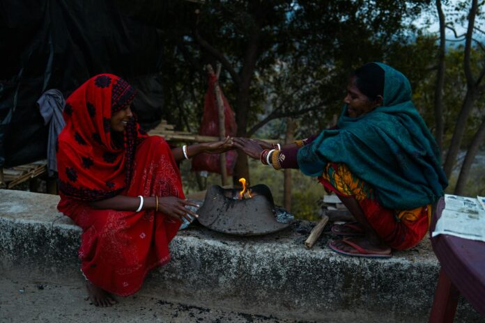 ज़हरखंड के रामगढ़ में हाथी के हमले में तीन की मौत